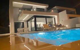 Villa Floralize